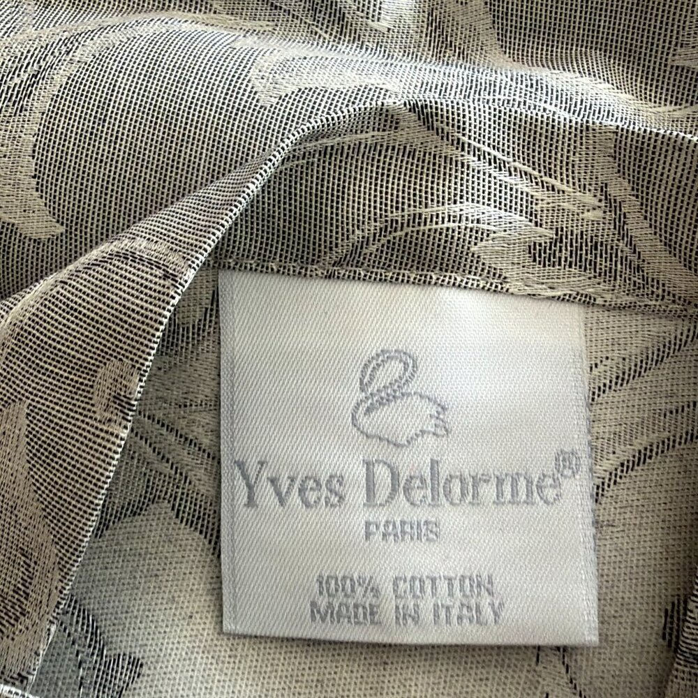 Parisian luxury SHAMS (2 EACH)  NEW Two styles left